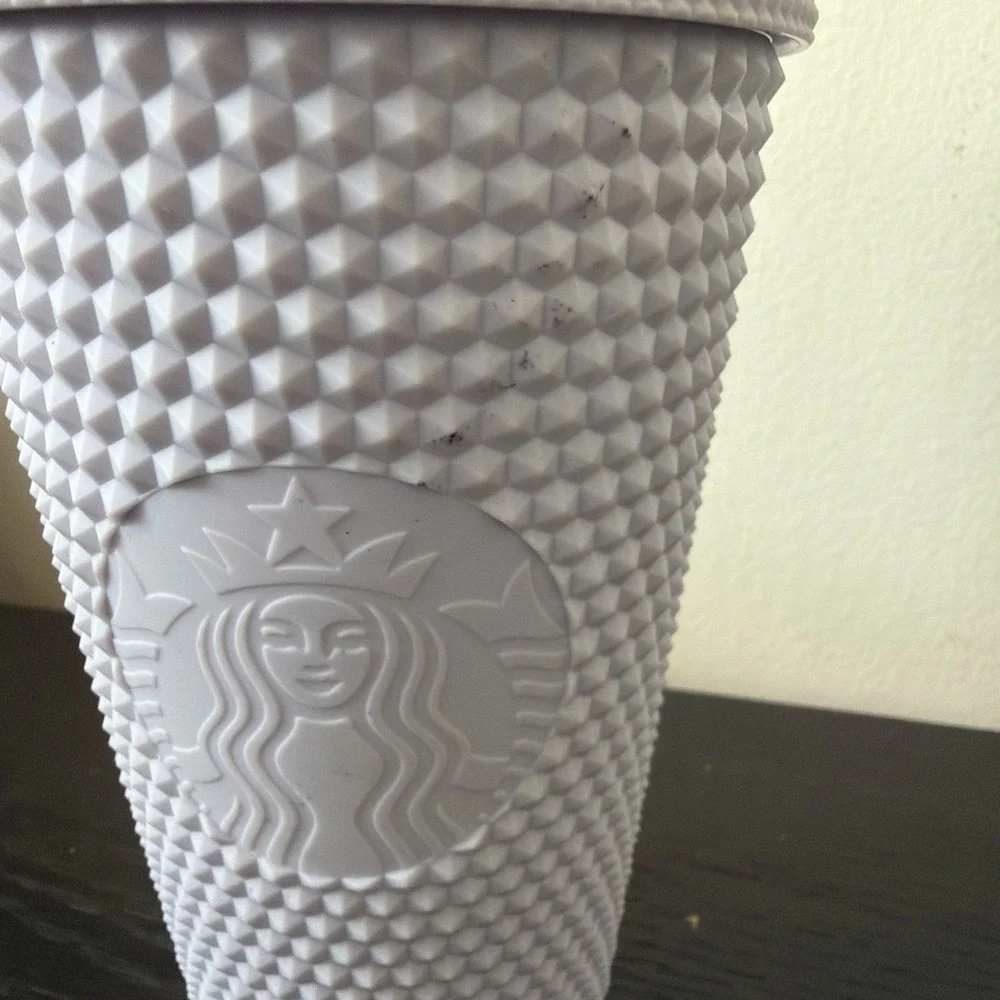 Starbucks 2021 Matte Lilac Lavender Studded 16oz Holiday Tumbler Grande NO STRAW
